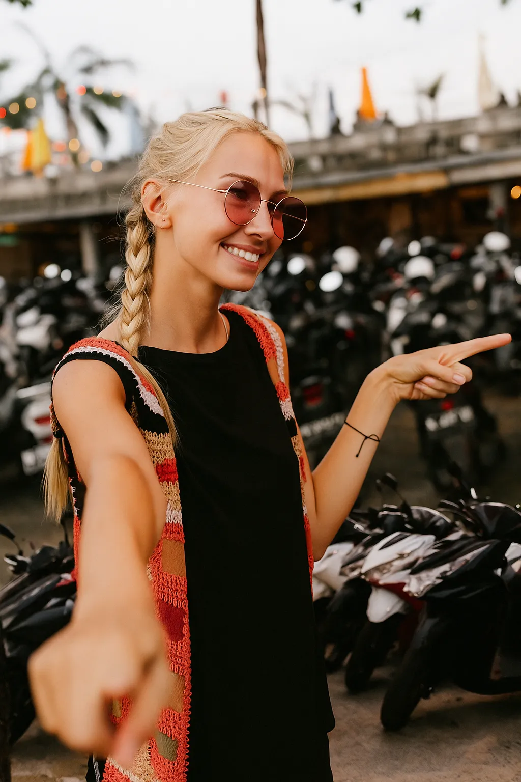 Что лучше снять в аренду в Таланге — авто или мопед?